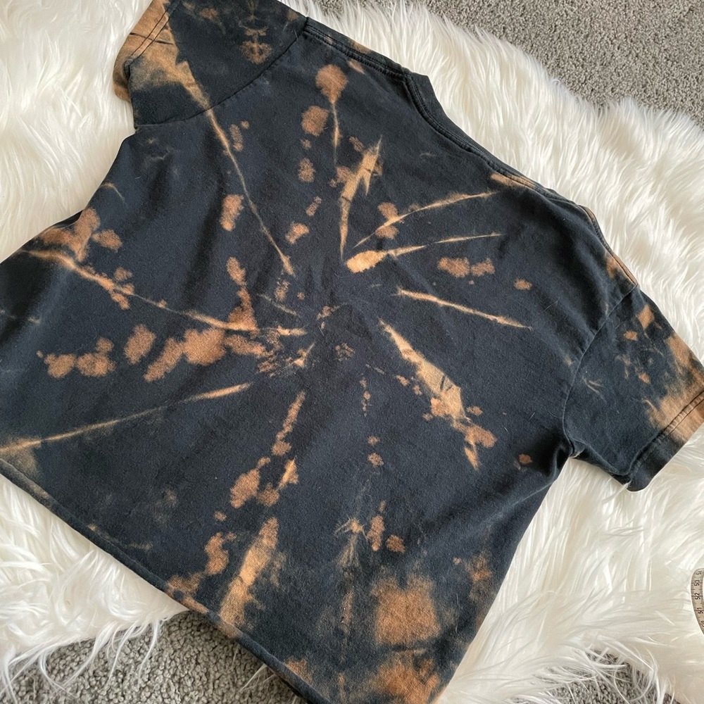 ‼️BLOWOUT SALE‼️5/$25 Bleach dye band shirts - Picture 9 of 17